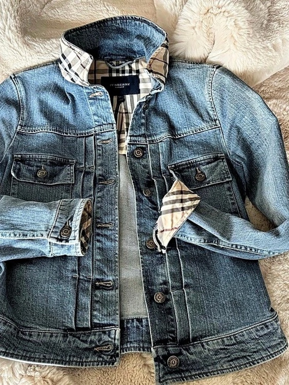 Burberry Denim Jacket in Blue Size 6 EUC